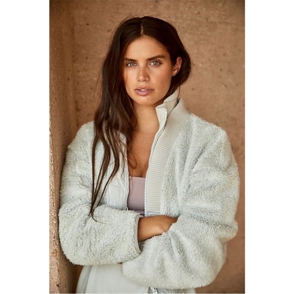 Free People Jackets & Blazers - FREE PEOPLE Movement Gear Up Sherpa Teddy Fleece Jacket